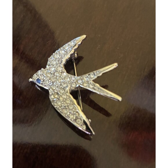 Avon Jewelry - Avon Smithsonian Crystal Bird Brooch  With A Blue Rhinestone Eye